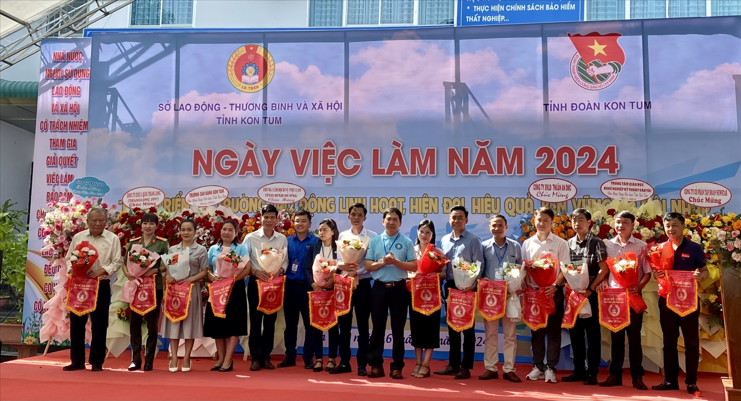 Tổ chức Ngày việc làm tỉnh Kon Tum năm 2024